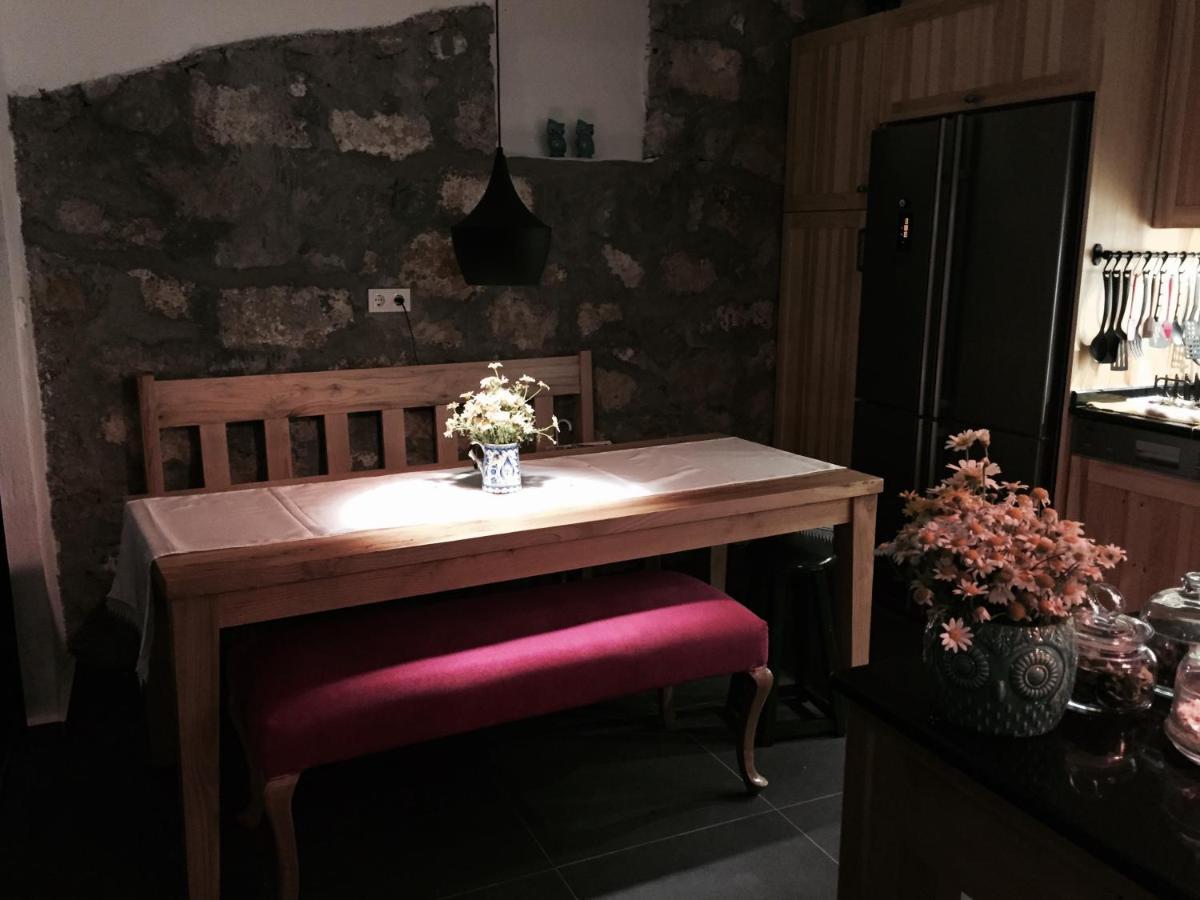 Misafir Evi Hotell Kayakoy Exteriör bild